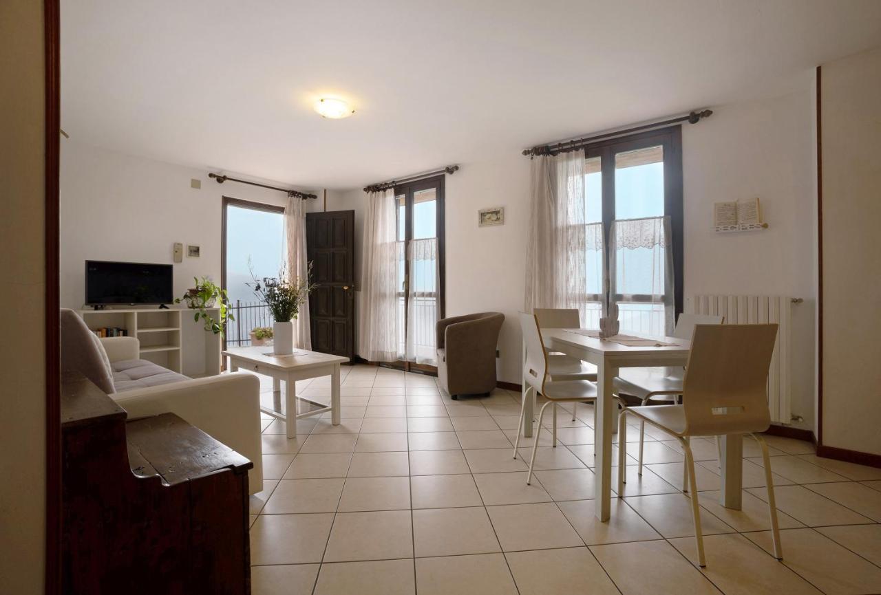 Apartmán Stella Del Garda 2 Con Terrazza Tignale Exteriér fotografie