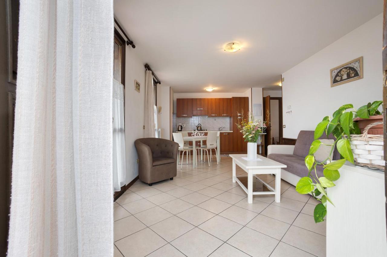 Apartmán Stella Del Garda 2 Con Terrazza Tignale Exteriér fotografie