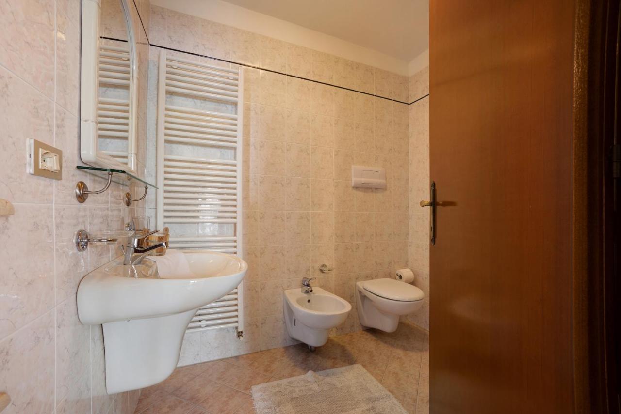 Apartmán Stella Del Garda 2 Con Terrazza Tignale Exteriér fotografie